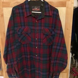 Back Packer. Acrylic shirt. Size XXL